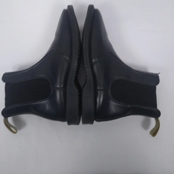 Dr. Martens Vegan Leather Flora Boots Size 7 - Picture 4 of 8